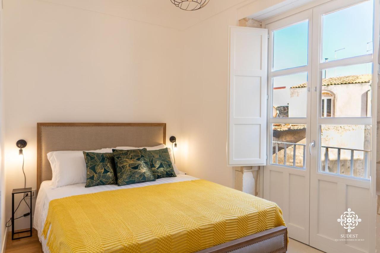 Residenza Dumah - Elegante Dimora In Centro Apartment Syracuse Exterior photo