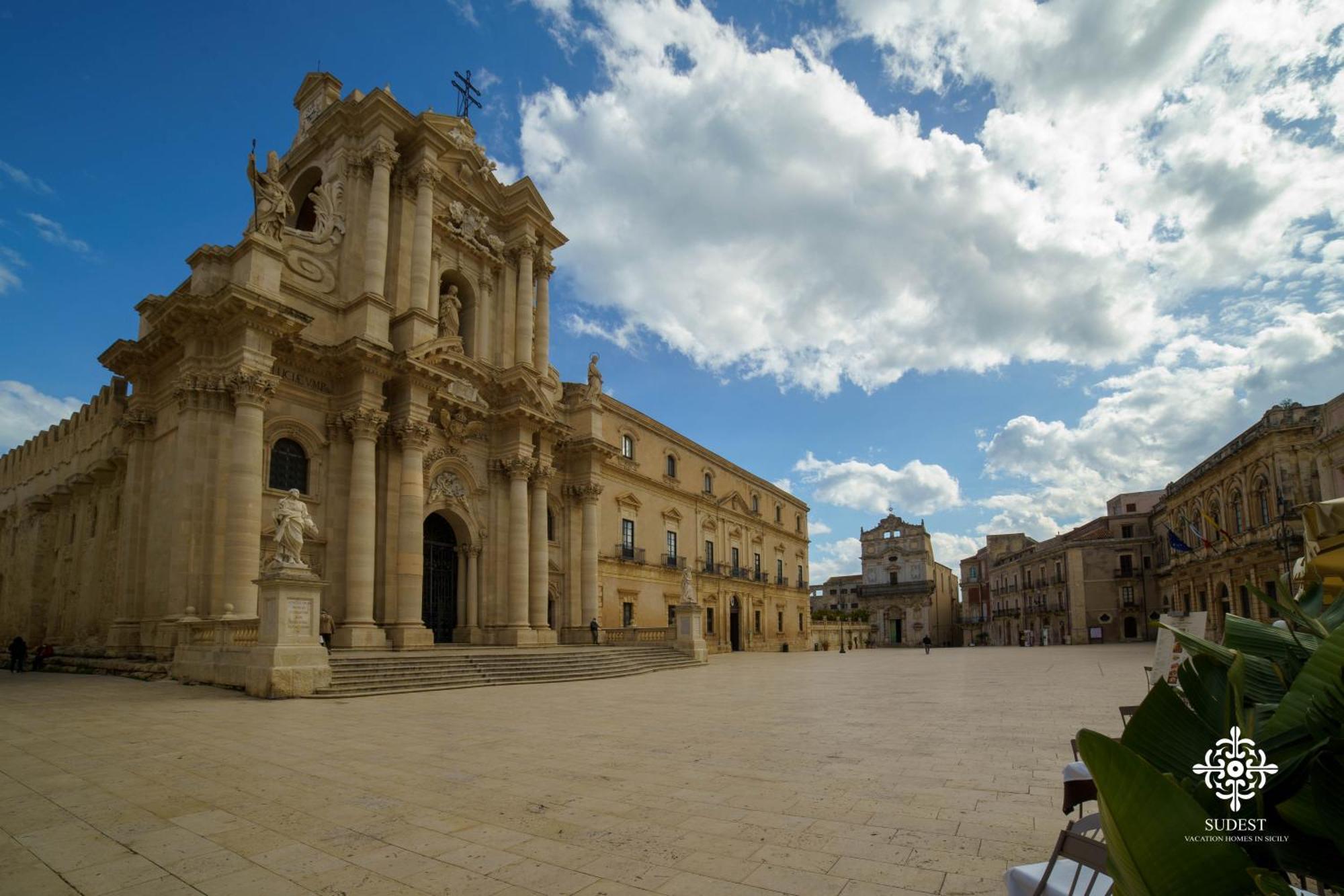 Residenza Dumah - Elegante Dimora In Centro Apartment Syracuse Exterior photo